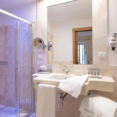 Monastero Di & 5*