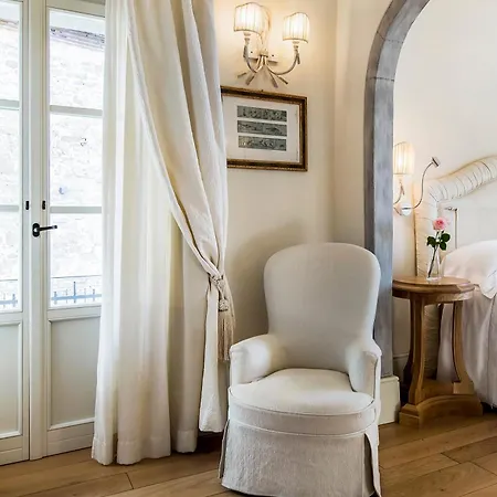 Monastero Di & 5*